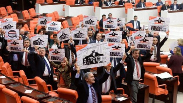 Meclis’te 17 Aralık hareketliliği