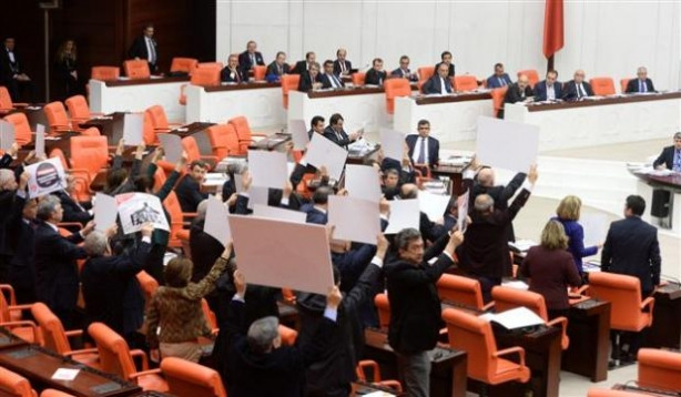 Meclis’te 17 Aralık hareketliliği