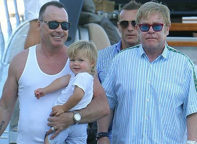 İngiliz şarkıcı Elton John, David Furnish ile evleniyor