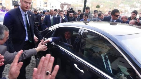 Erdoğan'ın dedesinin mezarını ziyaret etti