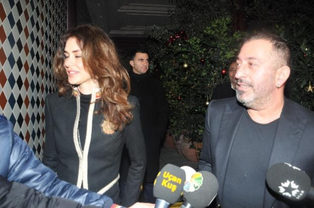 Cem Yılmaz ve Ayşe Hatun Önal gecelerde