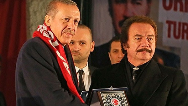 Orhan Gencebay akil insan olmayı bıraktı