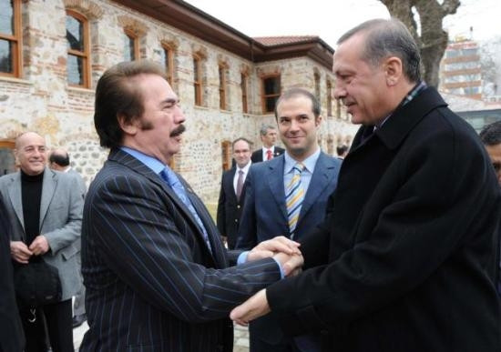 Orhan Gencebay akil insan olmayı bıraktı