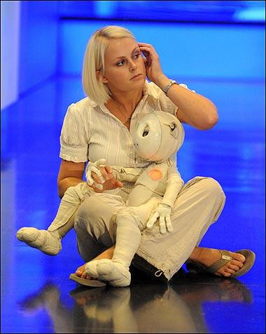 Duygusal robot Emotibot