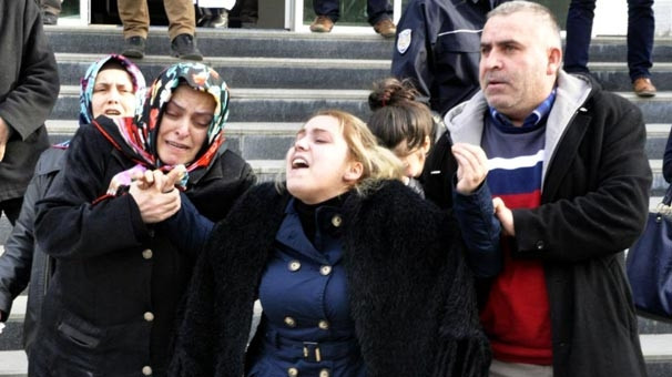 Anne, 2,5 yaşındaki kızının cenaze törenine alınmadı