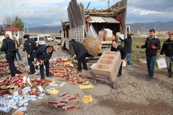 Polis taşı taşı bitiremedi