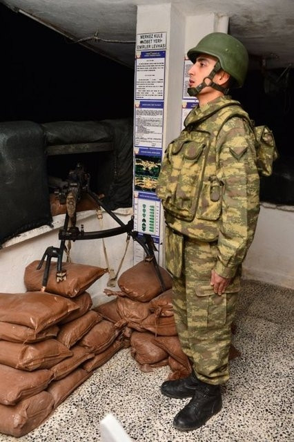 Mehmetçiğe nöbet kulübesinde yılbaşı sürprizi