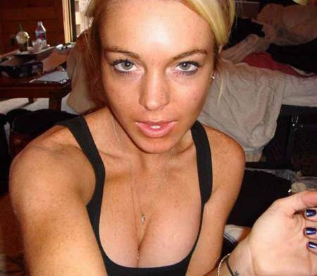 Lindsay Lohanın özel pozları basına sızdı !