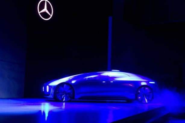 Mercedes yeni bombasını tanıttı!