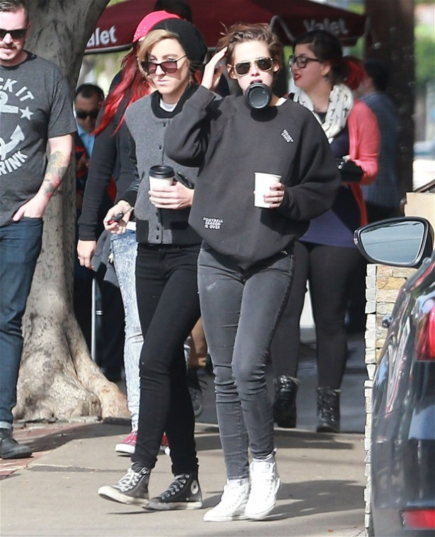 Kristen Stewart şaşırtmaya devam ediyor!