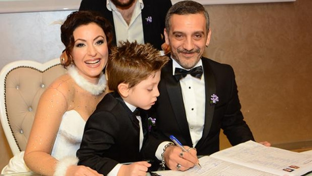 Yonca Cevher evlendi