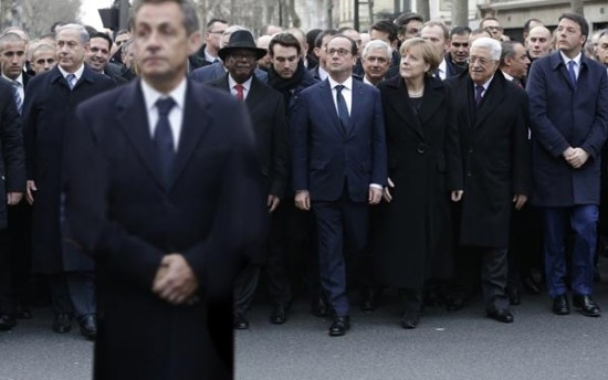 Fransa Sarkozy ile böyle dalga geçti
