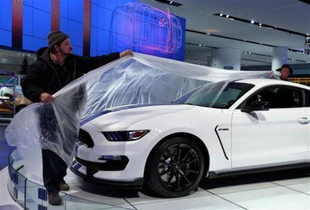 Detroit Auto Show'dan en sıcak kareler