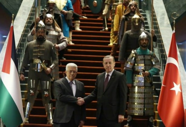 Cumhurbaşkanlığı Sarayı'ndaki 16 asker neyi temsil ediyor?