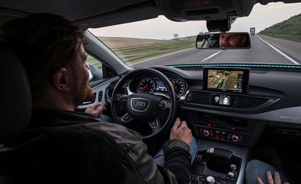 Sürücüsüz Audi ile 900 kilometre