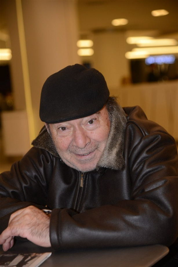 Erol Günaydın'ın ikizi