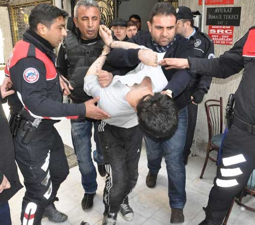 Cama çıktı! Özel harekat polisleri alarma geçti