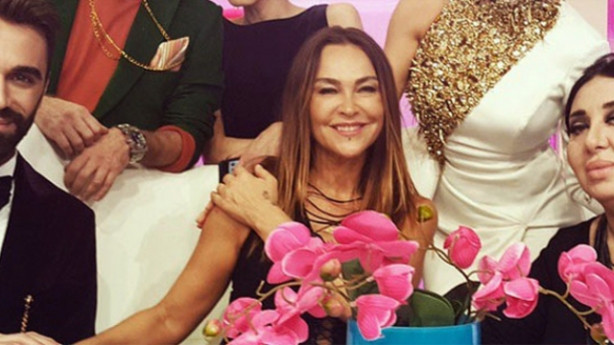 Yıldız Tilbe ateş püskürdü