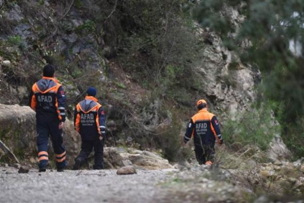 Antalya'da kayıp 3 öğrenci bulundu