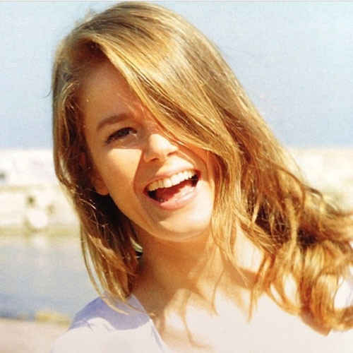 Burcu Biricik'i bakın nereden tanıyoruz?