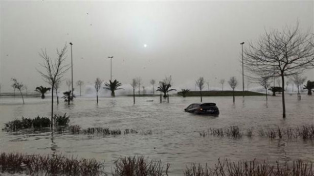 Pendik'te deniz ve kara birleşti
