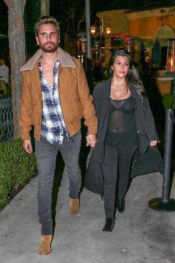 Kourtney Kardashian doğumdan sonra