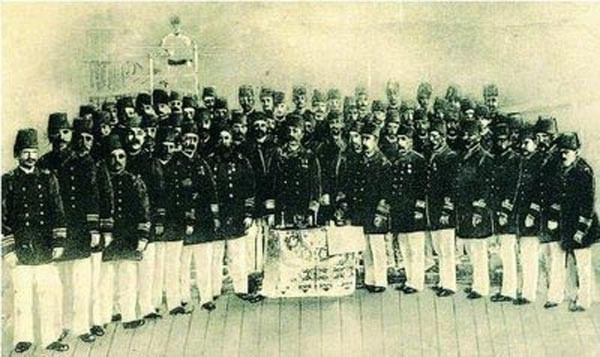 Ertuğrul Firkateyni'nden savrulan paralar bulundu