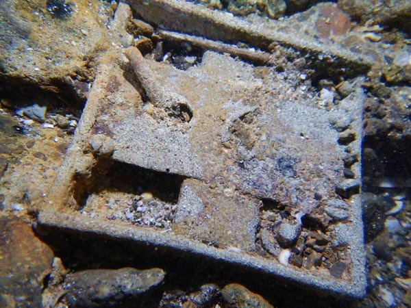 Ertuğrul Firkateyni'nden savrulan paralar bulundu