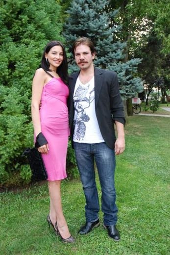 Tolga Karel eşinden şikayetçi oldu