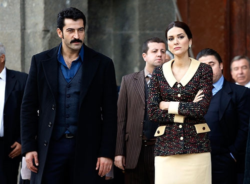 Bergüzar Korel dünya starı oluyor