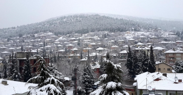 Yurttan kar yağışı manzaraları