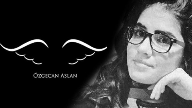 Ünlüler Özgecan için siyah giydi
