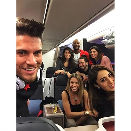 Survivor yarışmacıları yola çıktı