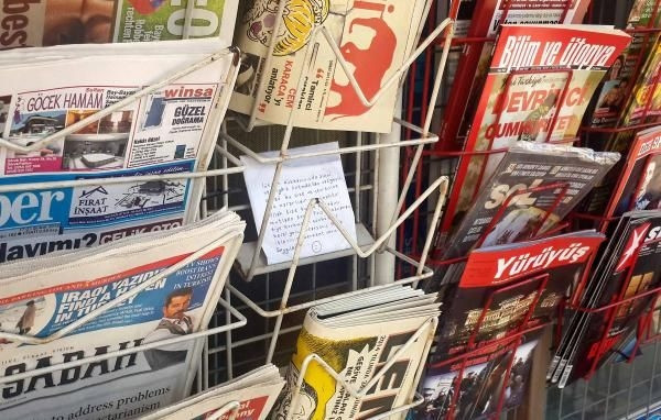 İçki satışı yapan büfe ve marketlere 'CD'li gizemli not
