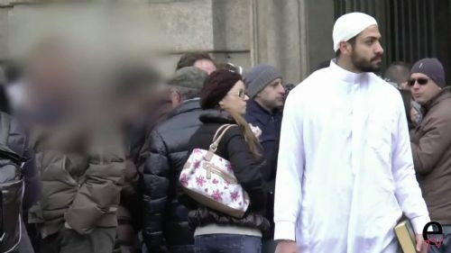 Müslüman öğrenciye İtalya'da ağza alınmayacak küfürler
