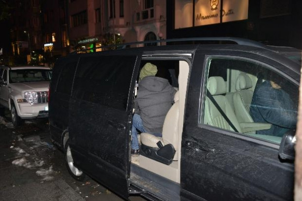 İki kafadarın gece kaçamağı
