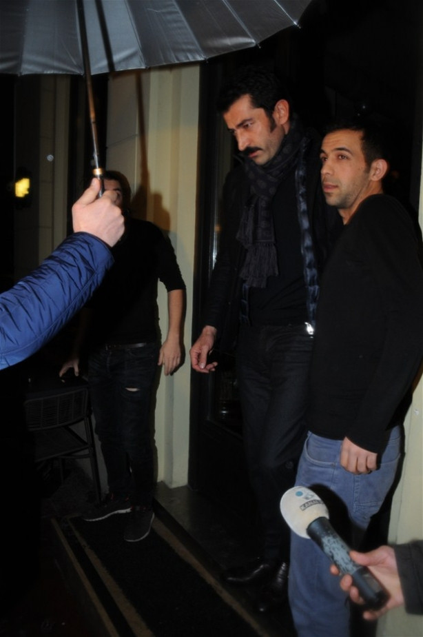Kenan İmirzalıoğlu ve Sinem Kobal yine yakalandı