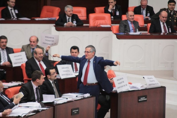 MHP'li milletvekilinden Meclis'te sabah sporu
