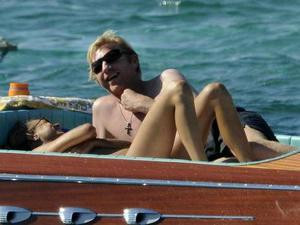 Eski tenisçi Boris Becker ve sevgilisi Sandy Meyerla