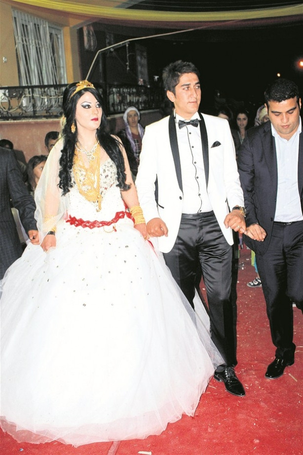 Ceren Hindistan ve Ümit Aslan'ın eski eşi arasında inanılmaz diyalo