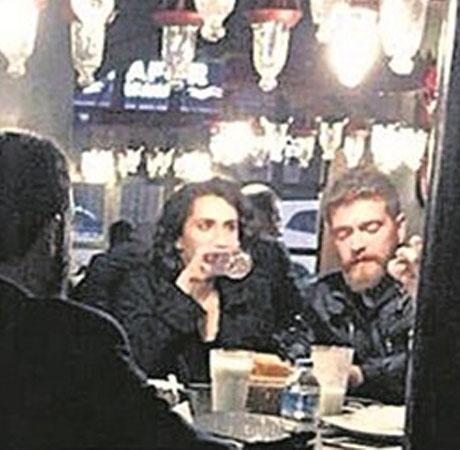 Hande Doğandemir, Engin Öztürk’le yeni bir ilişkiye başladı.