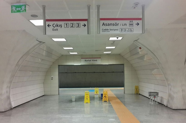 6.5 milyar liralık Kadıköy Kartal metrosu su sızdırıyor