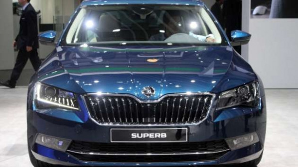 Skoda Superb ortaya çıktı müthiş detay