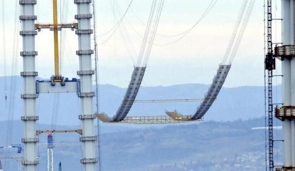 Körfez Köprüsü iki yakayı birleştirdi