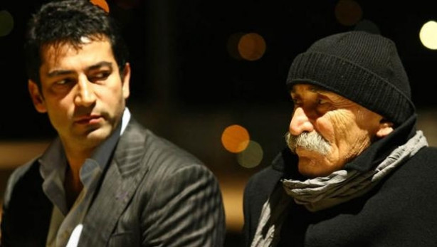 Kenan İmirzalıoğlu Tuncel Kurtiz'i unutmadı