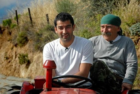 Kenan İmirzalıoğlu Tuncel Kurtiz'i unutmadı