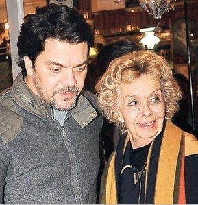 Beyaz nişanlanıyor mu?