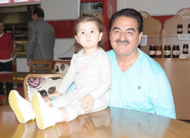 İbrahim Tatlıses’ten haber var