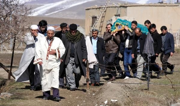 Baba Erkan Aslan: Bugün Nehir'in düğünü