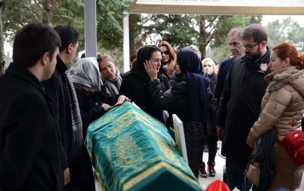 Sertaç Boztepe'nin cenazesine çok sayıda ünlü isim katıldı